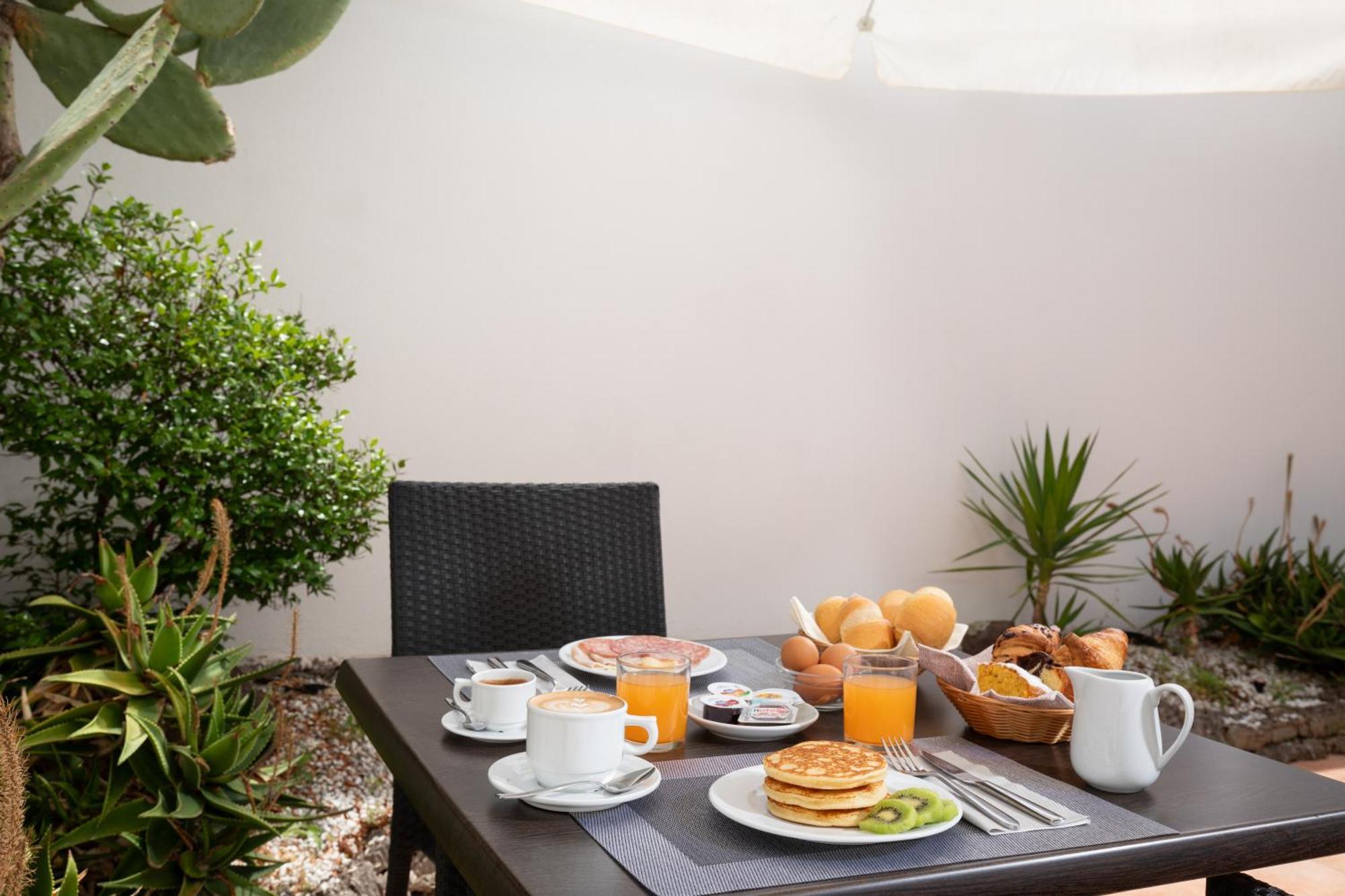 Hotel Rosa Dei Venti Castelsardo Eksteriør bilde