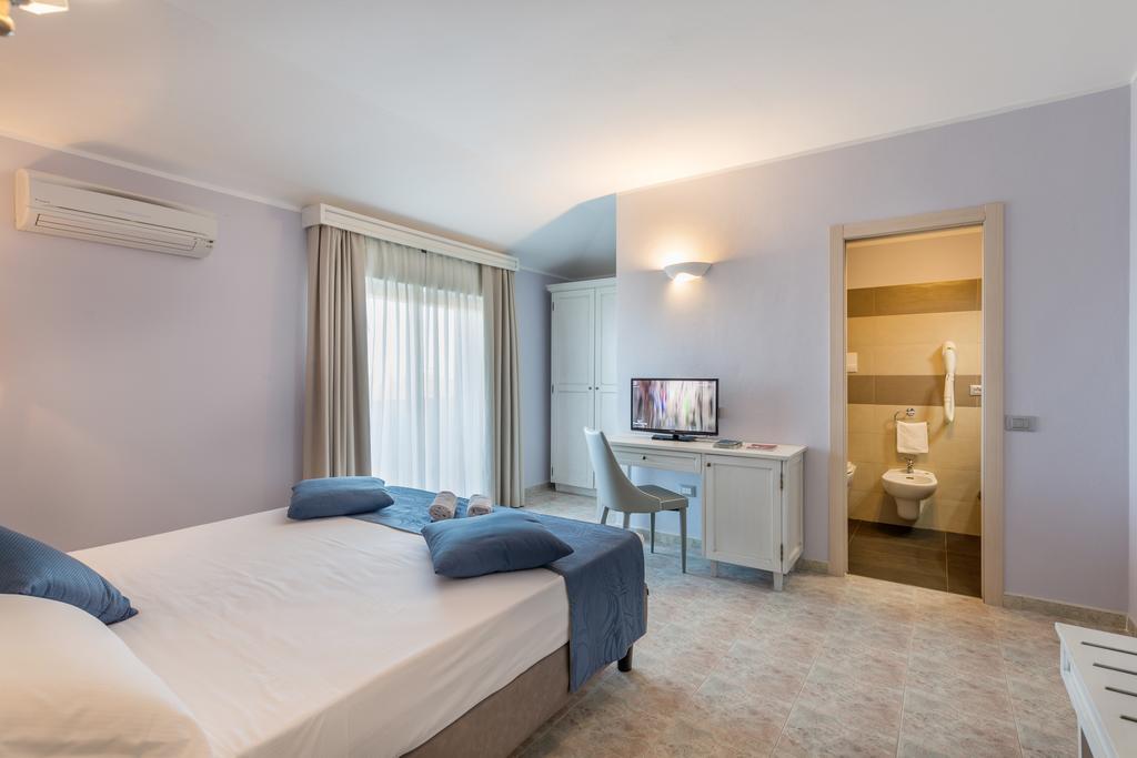 Hotel Rosa Dei Venti Castelsardo Eksteriør bilde