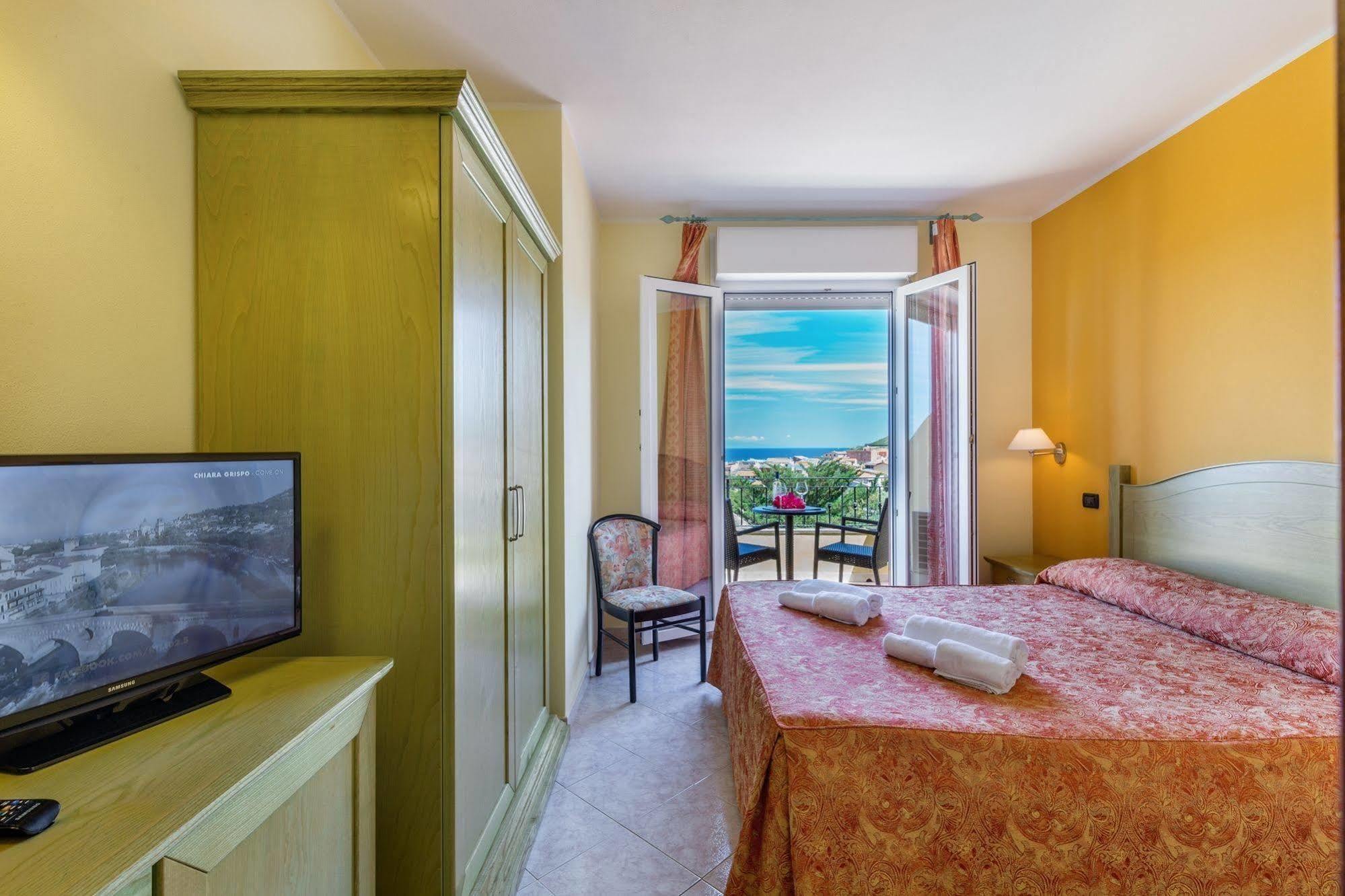 Hotel Rosa Dei Venti Castelsardo Eksteriør bilde